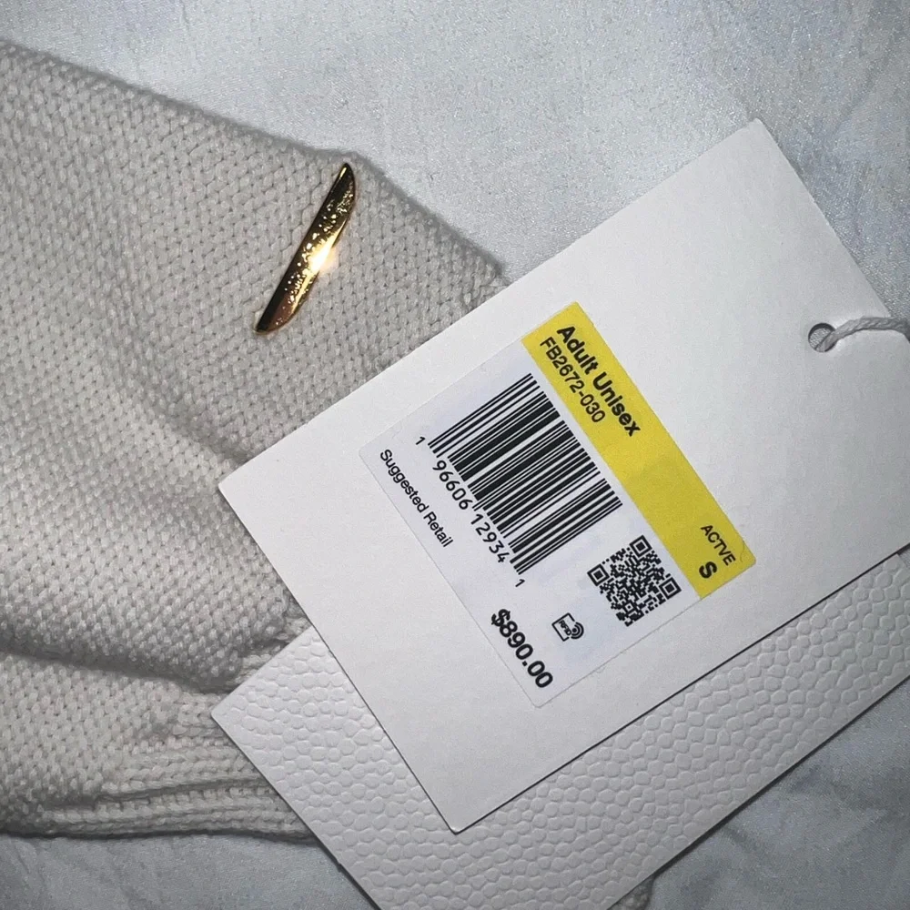 White Sweater with Knotted Design - Picture 3 of 3